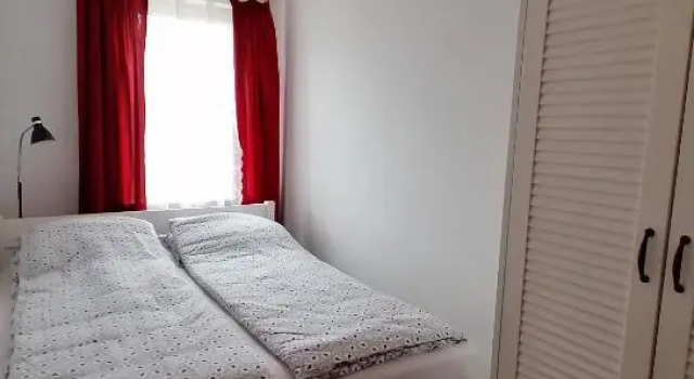 Rubin Apartment, Buchen Sie Ferienwohnung Hotels in Heiligkreuz mit Parkplatz, Parkplätze