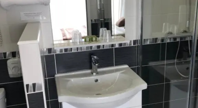 Двухместный номер Standard с частичным видом на море Logis Hotel Restaurant le Mirador