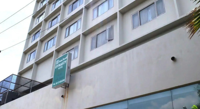 Witz Bangkok Ramkhamhaeng, Забронировать Отель Ban Song Krathiam 