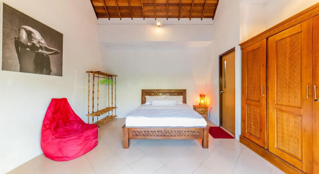 Mermaid Seminyak villa, Забронировать Вилла Коттеджи провинции Бали, Коттедж