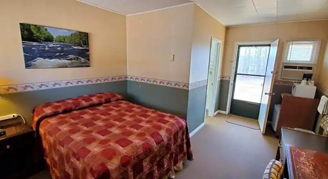 Номер Deluxe Pinewood Inn