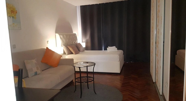 Studio in Madrid, With Wonderful City View and Wifi, Забронировать Отель Мадрид Провинция Мадрид, рядом с Дом-музей Лопе де Вега