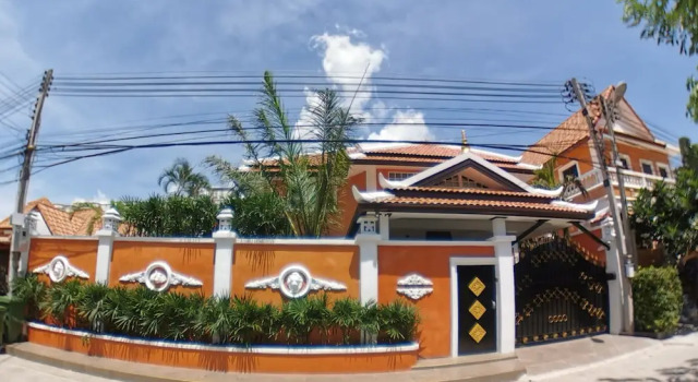 Tucheland Luxury Villa Pattaya 7BR, Забронировать Вилла Центральная Паттайя Паттайя