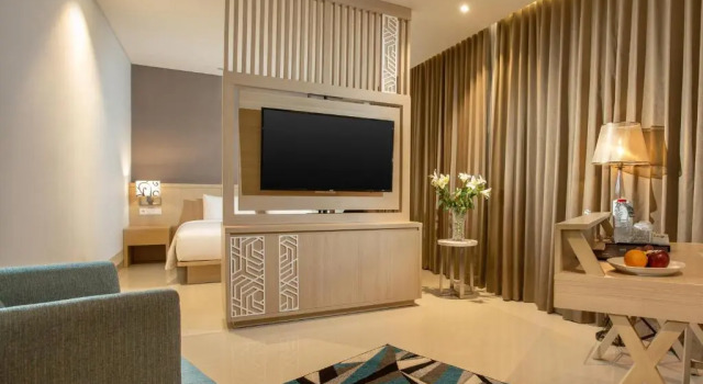 Suite Hotel Santika Gresik