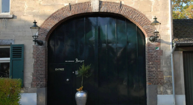 Bed & Breakfast Bonjour, Book Hotel Hoteller i Heuvelland med parkering, Parkering