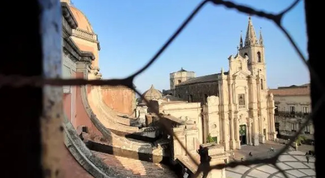 Tra i Vicoli di Aci, Забронировать Отель Отели в центре Ачиреале, в центре