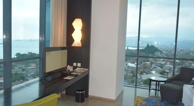 Номер Superior Novotel Lampung