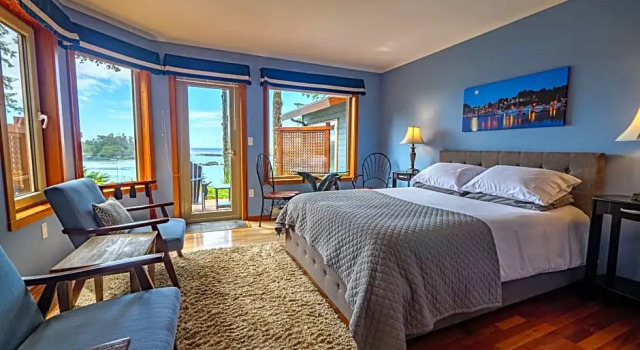 Двухместный люкс с видом на океан Snug Harbour Inn