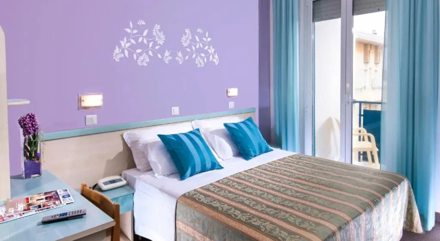 Двухместный номер Standard с балконом Hotel Diana