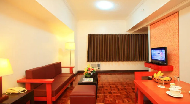 Номер Premier BSA Suites Makati