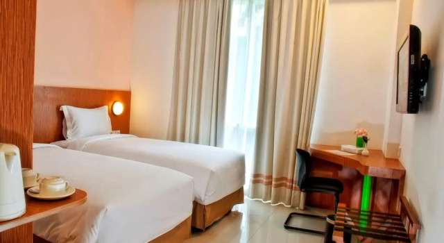 Номер Superior Pomelotel Patra Kuningan Jakarta