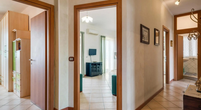 Roomy And Bright Apartment With Balconies X6