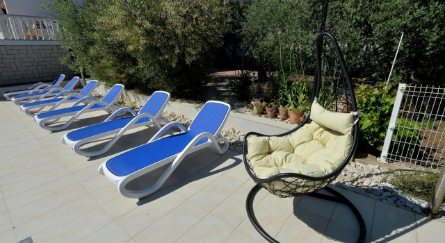 Olive - Swimming Pool - SA5, Забронировать Отель Отели Биоград-на-Мору с парковкой, рядом с Частный Пляж «Кемп Сенди», Парковка