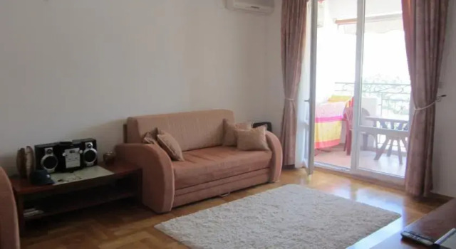 Downtown Studio Apartment, Book Apartment Bar Bar County