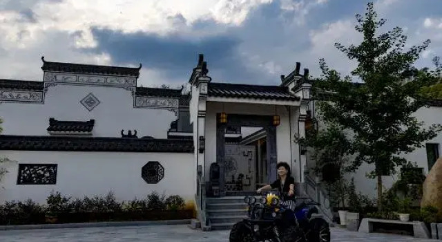 Jiuhuashan Guiyuantian Juju Homestay, Prenota Hotel Jiuhua Anhui