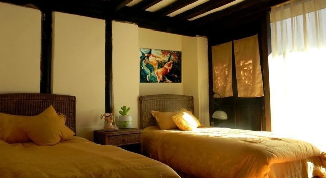 Lijiang Meng En Artistic Hostel, Забронировать Хостел Лицзян Юньнань, рядом с Улица Сквер-стрит Древнего города Даянь