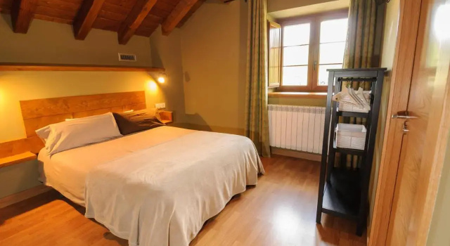 Urkixokoa, Buchen Sie Hotel Orbaitzeta Navarre Pyrenees