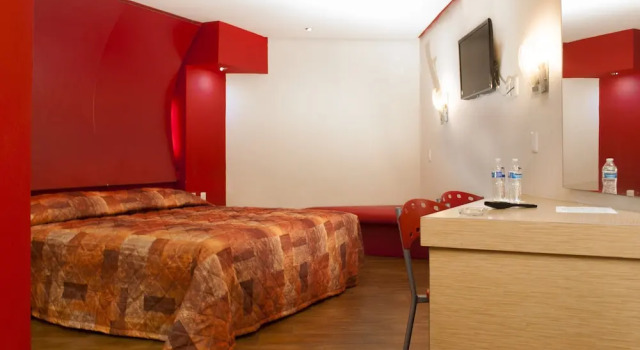 Номер Premium Motel LA Autoparador