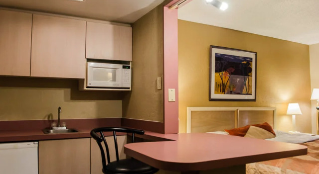 Rodeway Inn Tampa, Book Hotel Tampa Florida