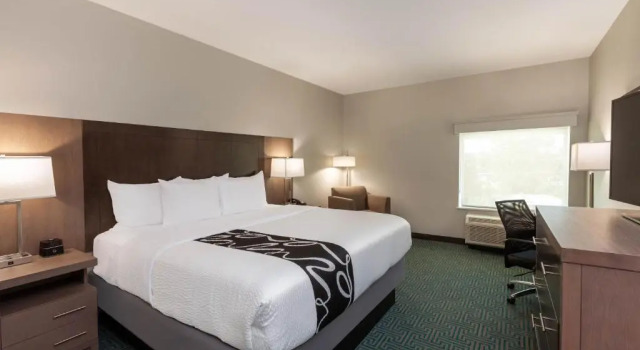 Номер Standard La Quinta Inn & Suites by Wyndham Lafayette Oil Center