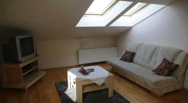 Kalevi Penthouse Apartment, Buchen Sie Ferienwohnung Tartu Tartumaa