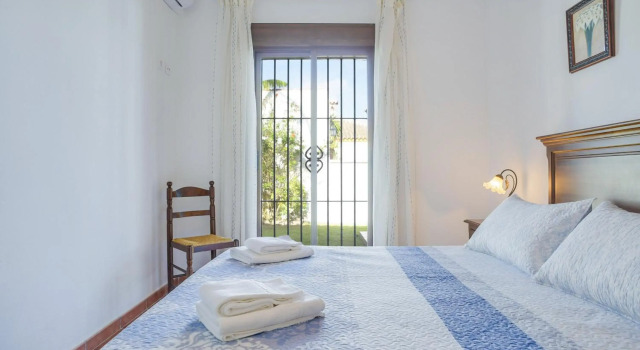 Casa Villanueva 4 - Sólo Familias