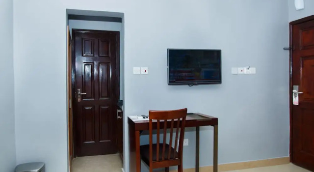 Одноместный номер Standard c 1 комнатой с видом на город Prestige Suites