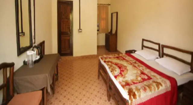 Ashoka's Tiger Trail, Rezervovat Hotel Kotabagh Uttarakhand