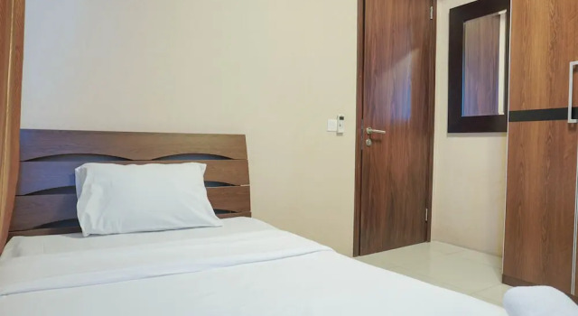 Lavish Cozy Stay 2BR at St. Moritz Apartment, Prenota Appartamento Hotel a Giacarta con piscina, Piscina