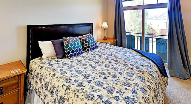 Steamboat Springs Skiers Townhouse by RedAwning