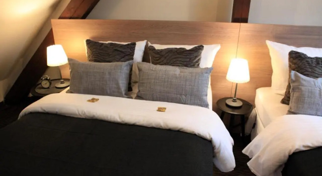 Четырёхместный номер Standard Hamburg Room