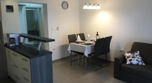 Apartments Sanbrandin, Забронировать Апартаменты/квартира Отели Крка с парковкой, рядом с Krk Harbour, Парковка