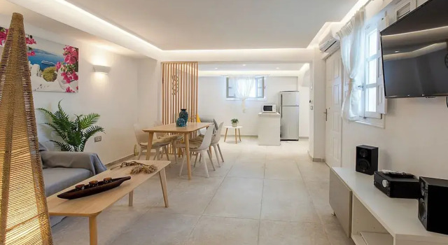 Апартаменты Comfort Santorini Villatzio Suites