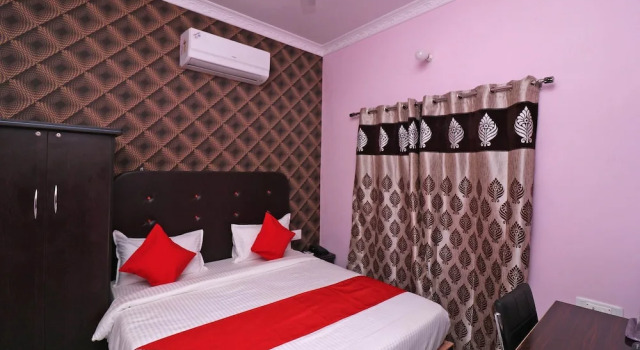 Двухместный номер Standard OYO 33471 Hotel Magadh Empire