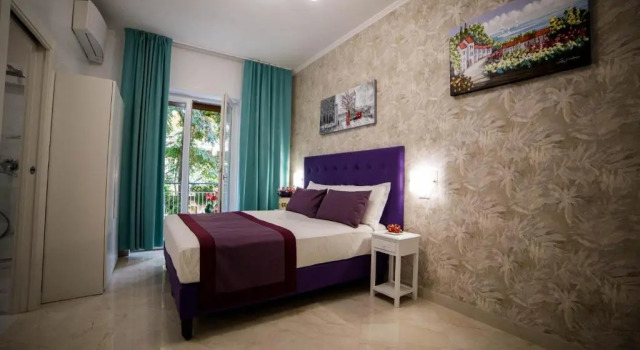 Одноместный номер Standard с балконом St. Peter Area Luxury Suites
