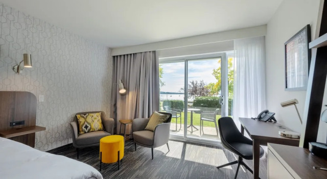 Двухместный номер Standard с балконом и с видом на озеро Hôtel Versō
