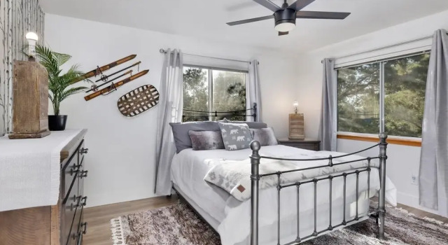 2051- Bearvenidos 4 Bedroom Home by RedAwning