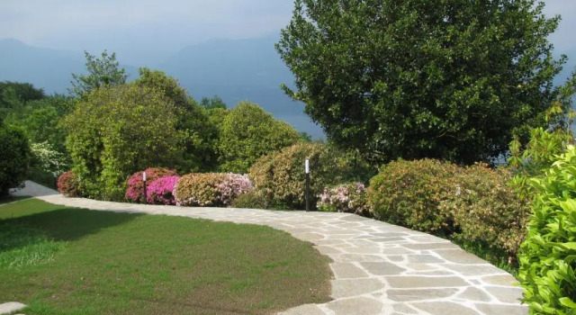 Коттедж с 2 комнатами с видом на озеро Casa Belvedere Stresa