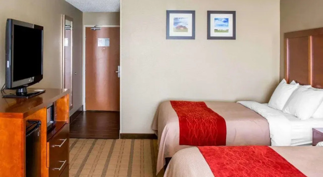 Comfort Inn & Suites Coralville - Iowa City near Iowa River Landing