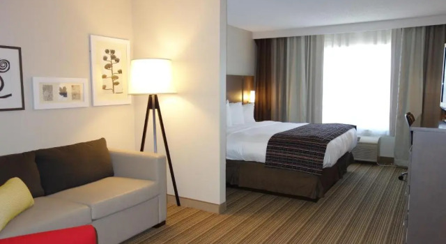 Люкс Country Inn & Suites by Radisson, Mason City, IA