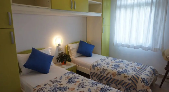 Fantastic Flat in a Quiet Villa With Terrace, Book Villa Hoteller i Friuli Venezia Giulia med parkering, Parkering