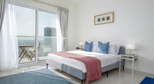 Lux BnB I AG Tower I Canal Views