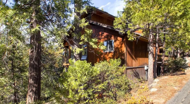 Коттедж Muir House
