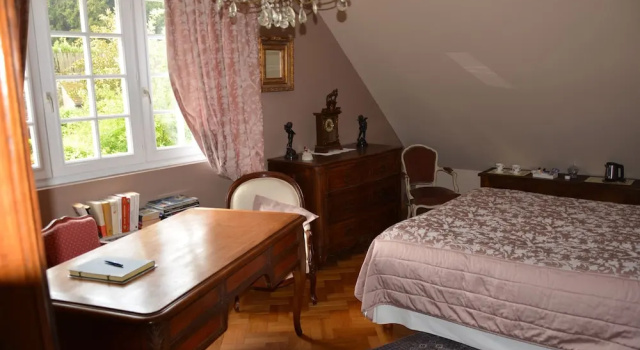 Chambre d'hotes Le Clos de Provins, Забронировать Отель «постель и завтрак» Провен Seine-et-Marne