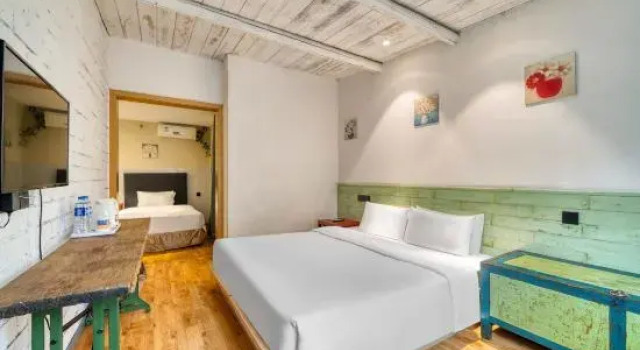 Люкс Standard 7Days Inn Chengdu Sichuan Normal University Chenglong Campus, Jingji Harbor