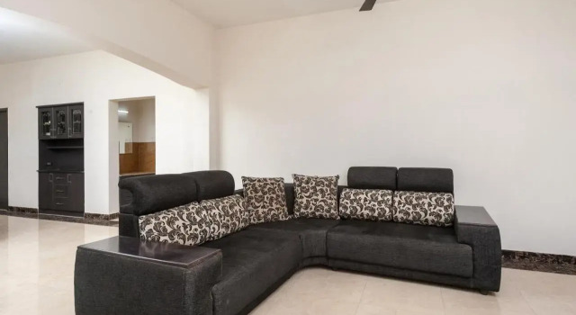 OYO 28257 Skye Service Apartments