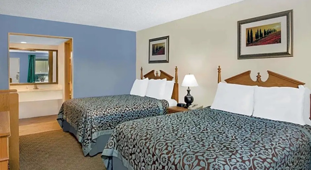 Четырёхместный номер Deluxe Park Inn by Radisson, Attalla-Gadsden