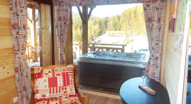 Шале с видом на горы Gîte Panoramique et Spa de Liézey