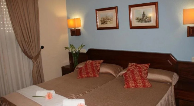 Hostal Renaul, Buchen Sie Hotel Lebrija Provinz Sevilla