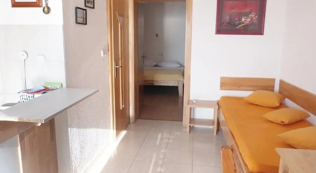 Niko - 50 m From Pebble Beach - A6 Prvi kat, Rezerwuj Hotel Marusici Split Region